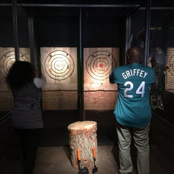 Kick Axe Throwing - "Axe-pert" LOL - Bars Near Me - Brooklyn, New York