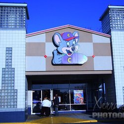 Chuck E. Cheese