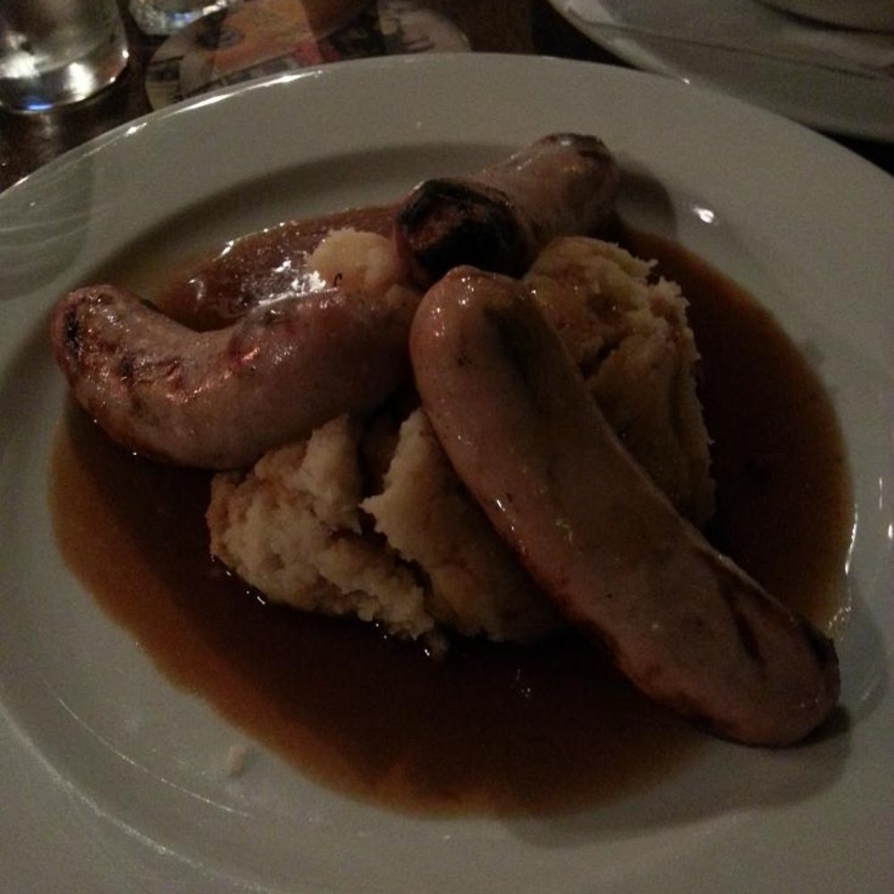 McGrattan's In The Lane - Sausages and mash - Pubs Near Me - Dublin, D McGrattan's In The Lane - Sausages and mash - Pubs Near Me - Dublin, D