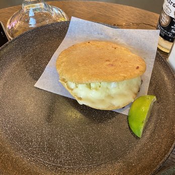 El Mero Mero Taqueria - Gordita con Queso - Mexican Near Me - Edmonton, Alberta El Mero Mero Taqueria - Gordita con Queso - Mexican Near Me - Edmonton, Alberta