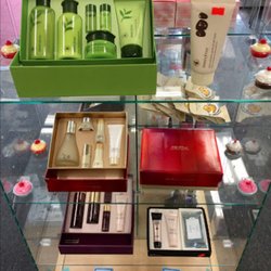 U-Mart Beauty & Convenience