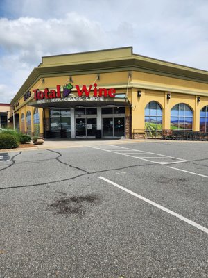 Total Wine & More by null