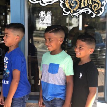Custom Cuts Barber Shop - Barbers Near Me - Temecula, California