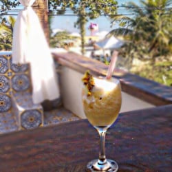 Brisas Bar - Delicioso suco de abacaxi!!!