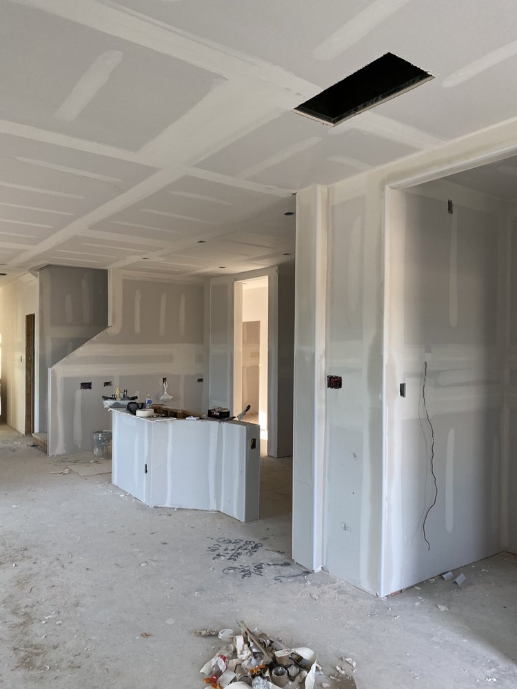 Slide of Ramiro's Roofing