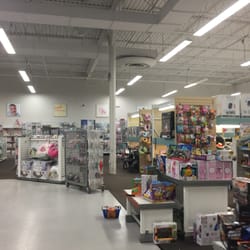 Burlington - Burlington Coat Factory of Natick -- Cloverleaf Center : 321 Speen Street, Natick Interior