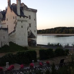 Le Montsorelli - La vue sur la Loire autour d'une bonne bouteille Saumur et de très bons plats