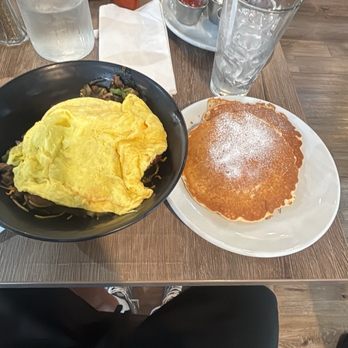 Sweet Cafe - Skirt Steak Skillet Bowl +cakes - Breakfast & Brunch Near Me - Chicago, Illinois Sweet Cafe - Skirt Steak Skillet Bowl +cakes - Breakfast & Brunch Near Me - Chicago, Illinois