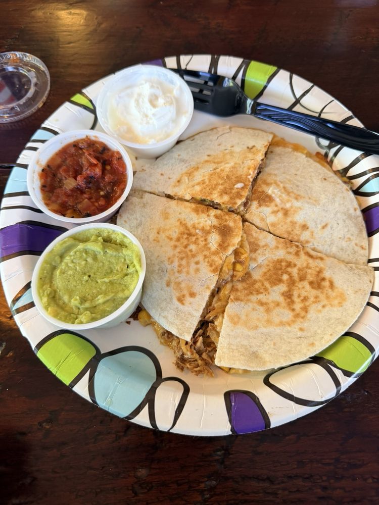 Nacho Mama's Cantina  Logo