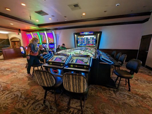 Hotel Apache by null