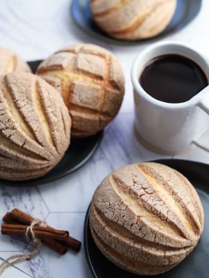 Flour Your Dreams Bakery & Café by null