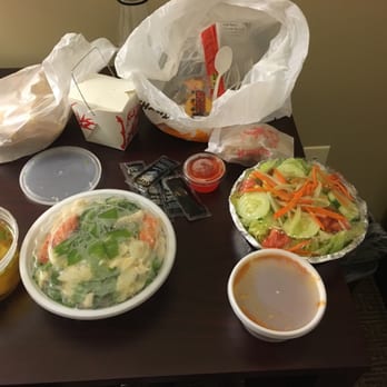 Fortune Garden Chinese Restaurant - Ordered takeout, came with lots of utensils, FREE ALMOND COOKIES, and even a few plates!! - Chinese Near Me - Youngstown, Ohio