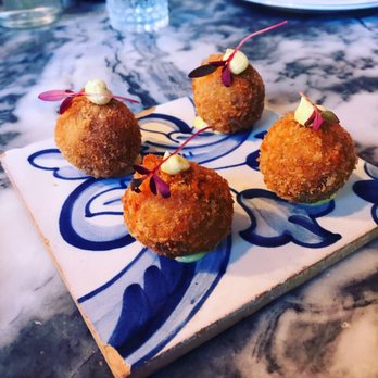 Bar Douro - Bars Near Me - London, XGL