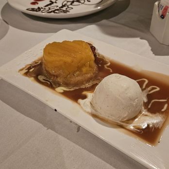 Roy's Waikiki - pineapple upside down cake loaded with pineapple - Hawaiian Near Me - Honolulu, Hawaii Roy's Waikiki - pineapple upside down cake loaded with pineapple - Hawaiian Near Me - Honolulu, Hawaii