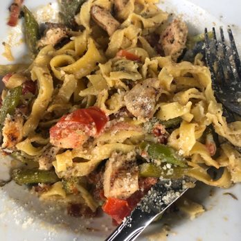 Dantanna's - We asked for chicken and broccoli only. We had two orders of this and waited 20 mins for Parmesan cheese. - Sports Bars Near Me - Atlanta, Georgia