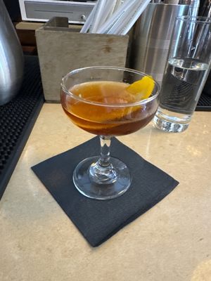 Orient Express Cocktail Bar by null