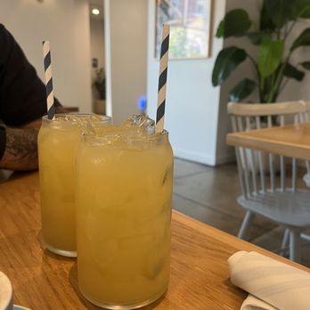 Bluestone Lane - Fitzroy Juice (12oz) - Coffee & Tea Near Me - Orange, California Bluestone Lane - Fitzroy Juice (12oz) - Coffee & Tea Near Me - Orange, California