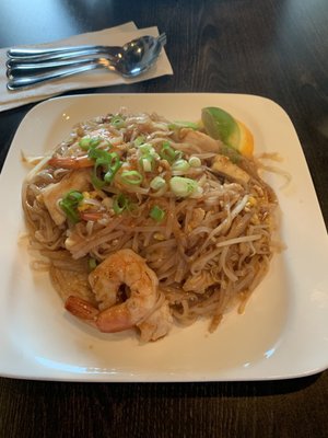 Red Ginger Modern Thai Viet Cuisine 18 Photos 29 Reviews Thai 465 Highland Road W Kitchener On Canada Restaurant Reviews Phone Number