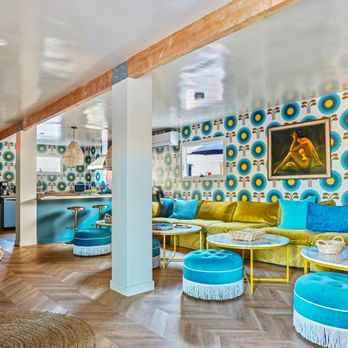 The Stardust Hotel - Stardust Hotel Palm Springs guest lounge - Hotels Near Me - Palm Springs, California The Stardust Hotel - Stardust Hotel Palm Springs guest lounge - Hotels Near Me - Palm Springs, California