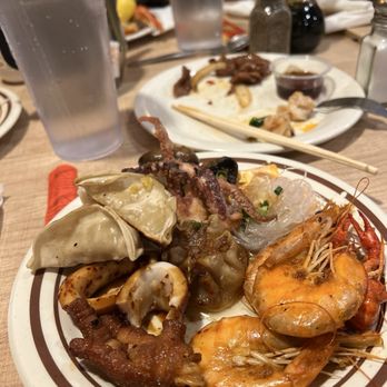 Pacific Seafood Buffet - A little bit of everything - Buffets Near Me - Chandler, Arizona