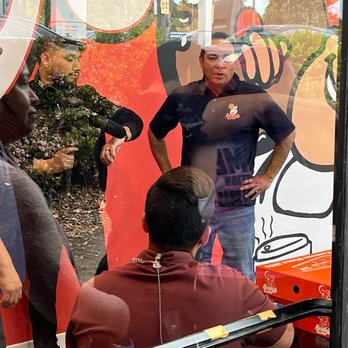 Randy’s Donuts - Filming through the window while waiting in line - Coffee & Tea Near Me - San Diego, California