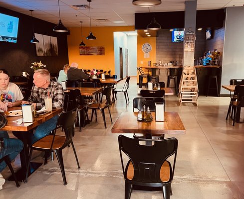 Charcoal Grill Restaurant & Bar by null