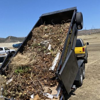 Laguna Junk - Picking up moving boxes, weeds and trash out of Laguna Beach CA 92651 - Junk Removal & Hauling Near Me - Laguna Beach, California Laguna Junk - Picking up moving boxes, weeds and trash out of Laguna Beach CA 92651 - Junk Removal & Hauling Near Me - Laguna Beach, California
