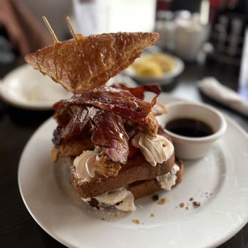 Maple Bacon Restaurant - American Near Me - Plano, Texas