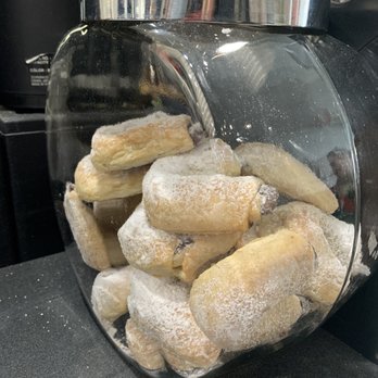 Avenue G - They say these are biscotti! Interesting, eh? - Cafes Near Me - Westmount, Quebec Avenue G - They say these are biscotti! Interesting, eh? - Cafes Near Me - Westmount, Quebec