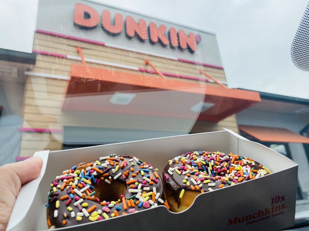 DUNKIN’ Updated November 2024 23 Photos & 38 Reviews 116 Oakleaf