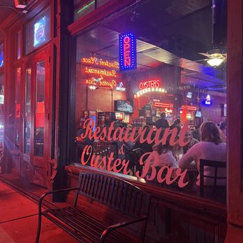 Buster's Place - Outside - Seafood Near Me - Covington, Louisiana