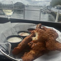 Smugglers Waterfront Bar - Chicken tenders