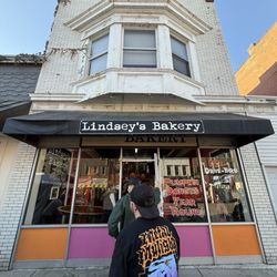 Lindsey's Bakery