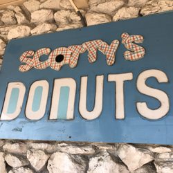Scotty's Donuts