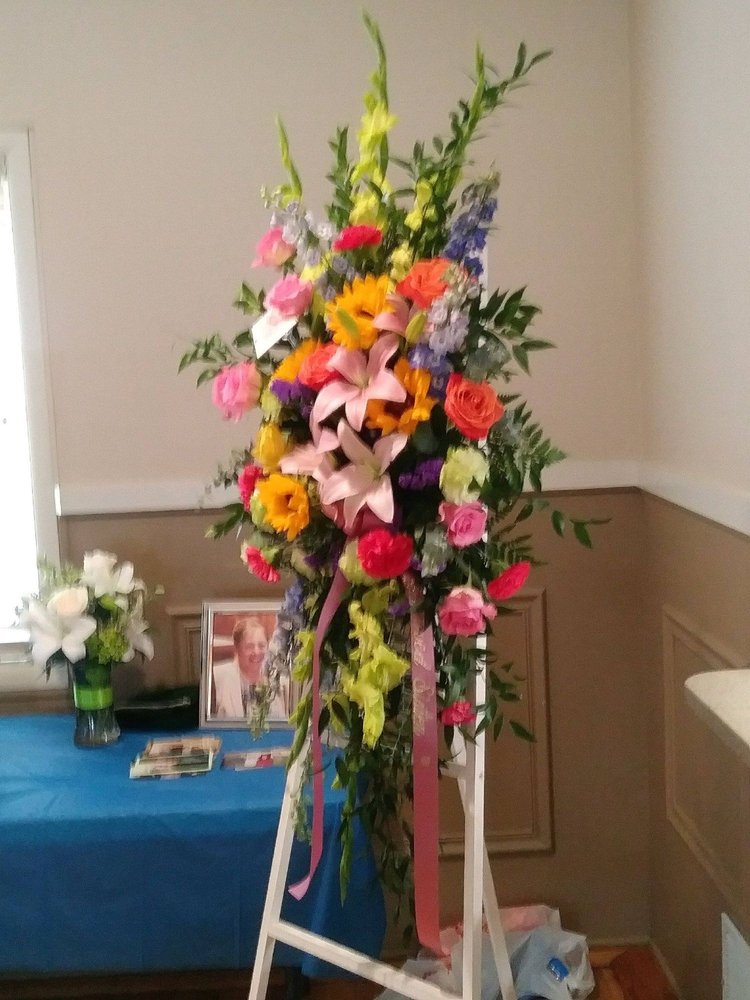 CHAPEL HILL FLORIST 29 Photos & 18 Reviews 2913 W IL Rte 120