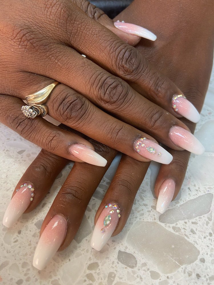 NAIL GLAMOUR Updated August 2024 48 Photos & 22 Reviews 1