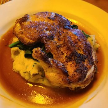 The Smith - Chicken w/ garlic potatoes & spinach - New American Near Me - New York, New York The Smith - Chicken w/ garlic potatoes & spinach - New American Near Me - New York, New York
