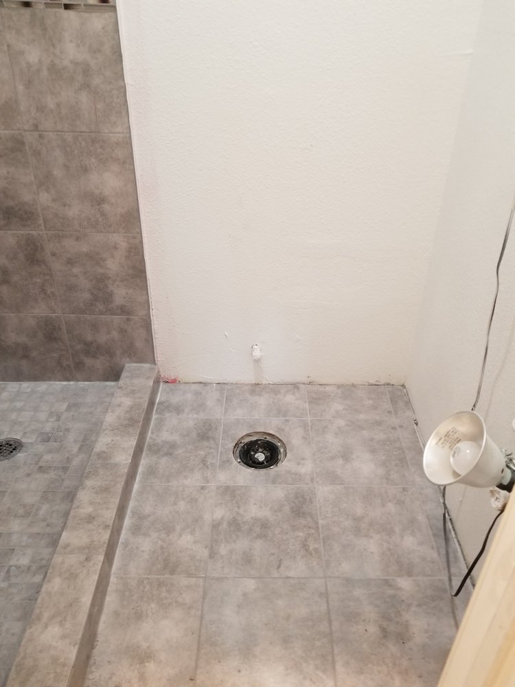 Slide of Reyes Handyman & General Construction