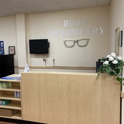 Rose Optometry - Front desk