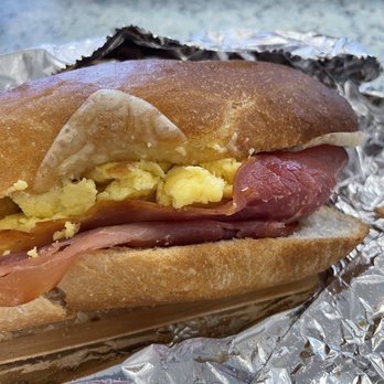La Parisienne - Bakeries Near Me - Morro Bay, California
