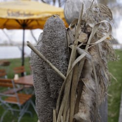 Linumer Bruch Fontane - Zur Fischerhütte, Teichland Linum, Dekoration