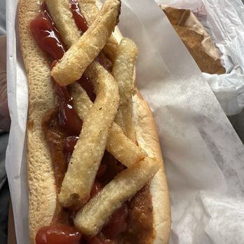 Cupid's Hot Dogs - Hot Dogs Near Me - Winnetka, California