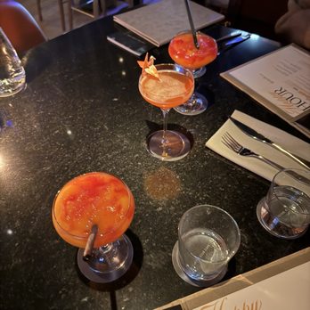Cactus Club Cafe - The Bellini - Cocktail Bars Near Me - Boston, Massachusetts