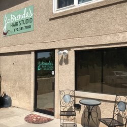 Brendas Hair Studio
