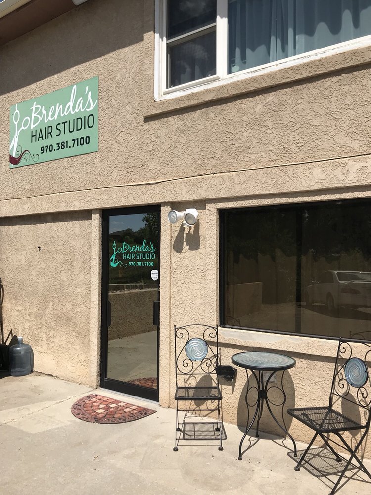 Brendas Hair Studio Logo
