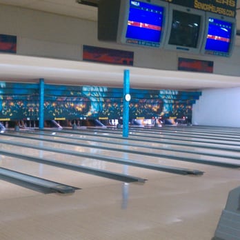 Gladstone Bowl - Bowling Near Me - Kansas City, Missouri