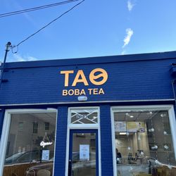 Tao Boba Tea - Storefront entrance