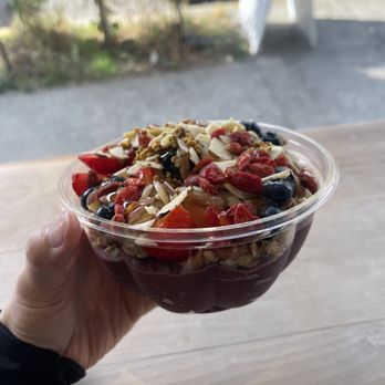 Palm Açai Café - Medium gatherer bowl - Cafes Near Me - Berkeley, California Palm Açai Café - Medium gatherer bowl - Cafes Near Me - Berkeley, California