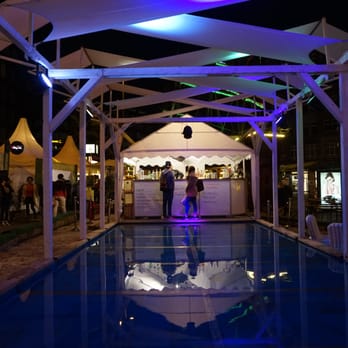 Gänsemarkt - Summercity - Beachclub auf dem Gänsemarkt - Public Plazas Near Me - Hamburg, HH Gänsemarkt - Summercity - Beachclub auf dem Gänsemarkt - Public Plazas Near Me - Hamburg, HH