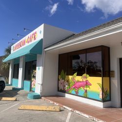 Caribbean Cafe - Nice looking building and painting.